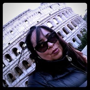 Meet your Posher, Carmen